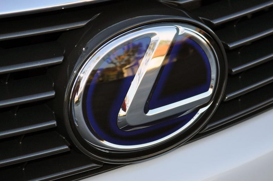  Lexus GS450h 2011 года  (фото 103 из 208)